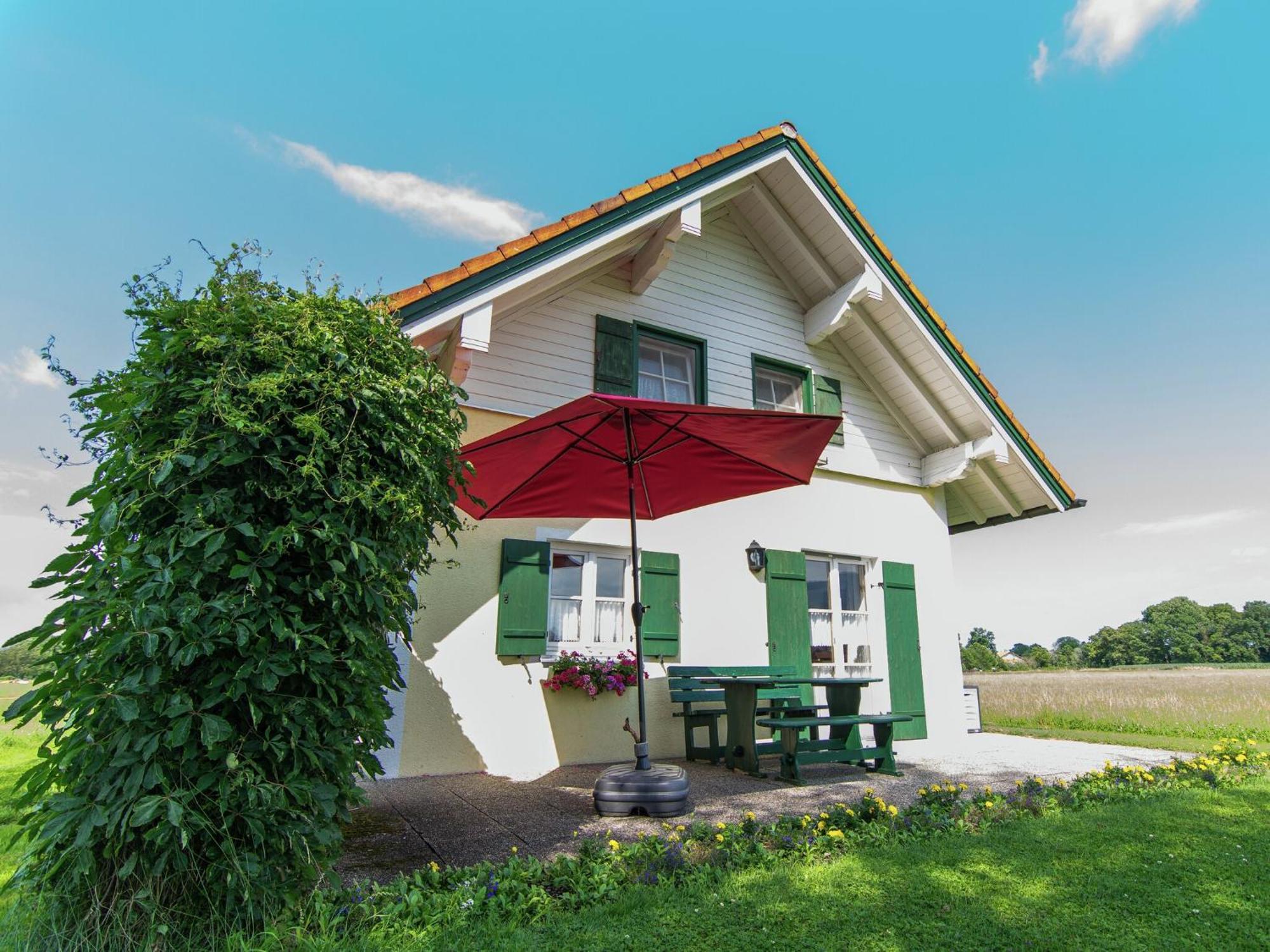 Alluring Holiday Home In Ubersee With Whirlpool Zewnętrze zdjęcie
