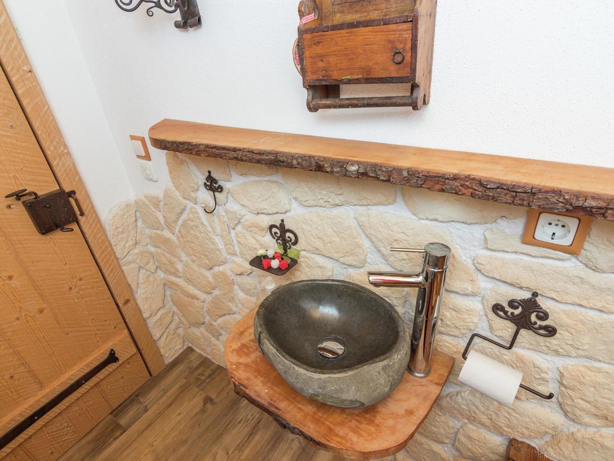 Alluring Holiday Home In Ubersee With Whirlpool Zewnętrze zdjęcie