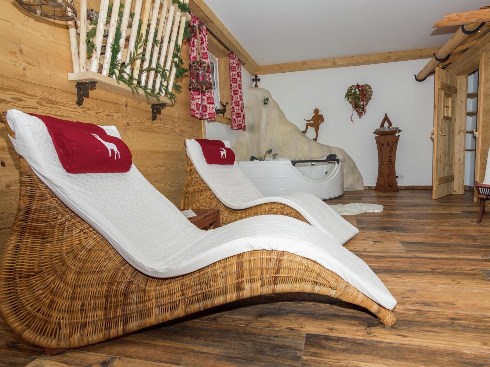 Alluring Holiday Home In Ubersee With Whirlpool Zewnętrze zdjęcie